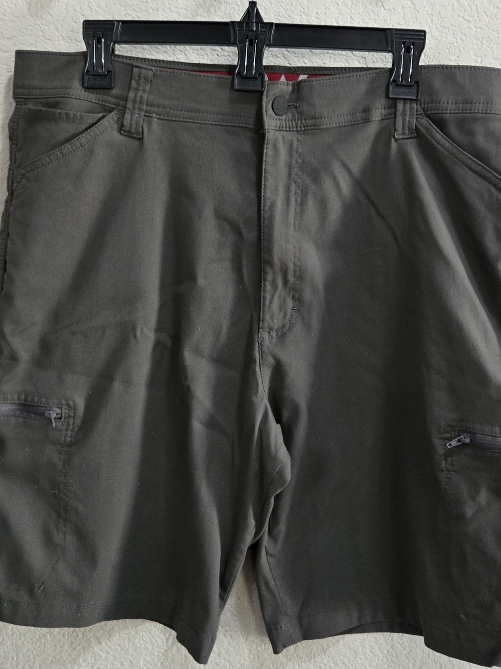 Wrangler Olive Utility Hybrid Shorts